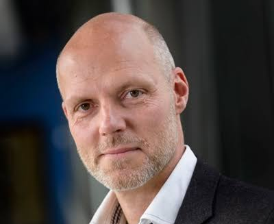 Prof. dr. Leo  Visser